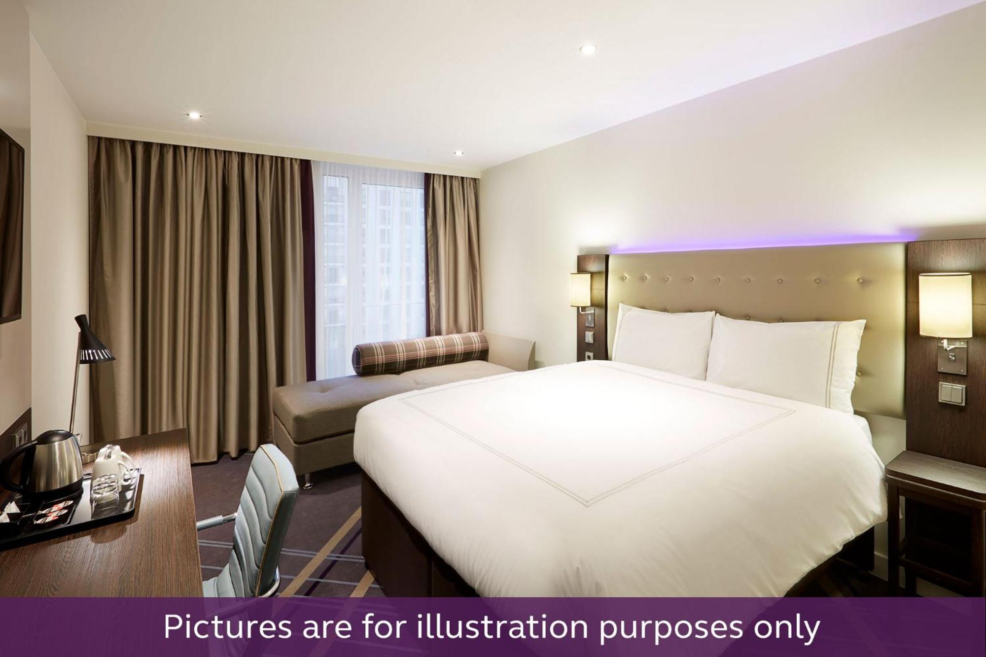 Premier Inn Duesseldorf City Centre Eksteriør billede